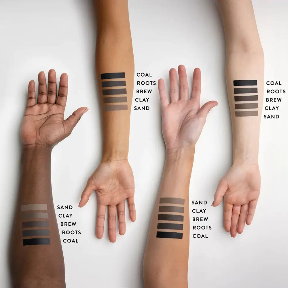 West Barn Co The Brow Pomade - fard de sprâncene formulată cu pigmenți intenși și formulă rezistentă la apă, care contribuie la umplerea zonelor rare ale sprâncenelor și la definirea arcadei - Brew