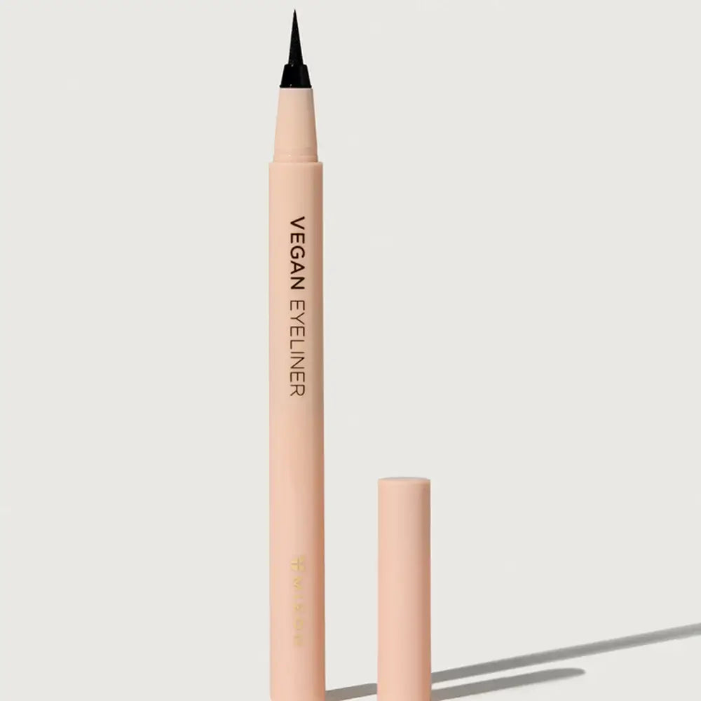 MIZON Vegan Eyeliner - Augen-Eyeliner mit intensen schwarzen Pigmenten und schnell trocknender Formel für definierte Augen und ein seidiges Finish - 0,5g