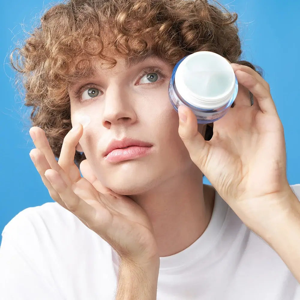 JUMISO Waterfull Gesichtscreme Intensive Feuchtigkeitspflege - mit Hyaluronsäure und Probiotika für Festigkeit und Ausstrahlung, 50 ml