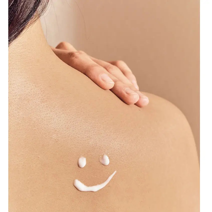SKYBOTTLE White Rain Parfümierte Körperlotion - Körperlotion mit Bergamotte und Tuberose, die zur Hautfeuchtigkeit und zur Erhaltung der natürlichen Feuchtigkeitsbarriere beiträgt - 300 ml