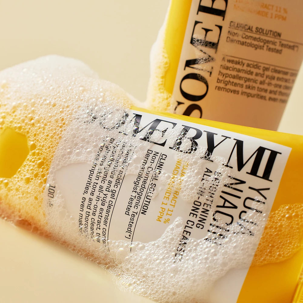 SOME BY MI Yuja Niacin Aufhellende All-in-One-Reinigung - sanftes Reinigungsgel mit niedrigem pH-Wert, formuliert mit Niacinamid und Yuzu-Extrakt, das hilft, Unreinheiten, überschüssigen Talg und Make-up-Reste zu entfernen und den optimalen Feuchtigkeitsgehalt aufrechtzuerhalten - 100 ml